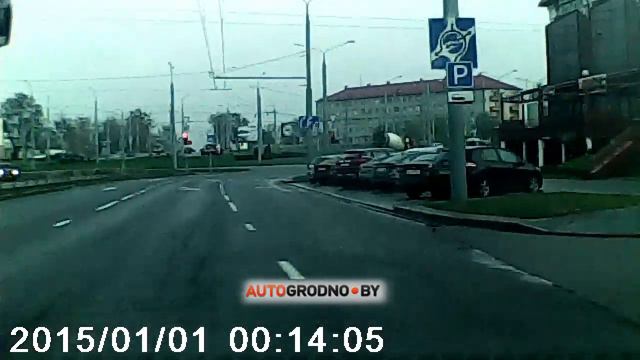 Купите себе регистратор: как фура подмяла легковушку в Гродно смотреть онлайн