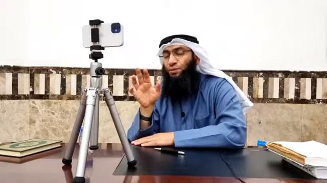 Is it haram to listen to acapella? | Q&A | Shaykh Ahmed AlRumh смотреть онлайн