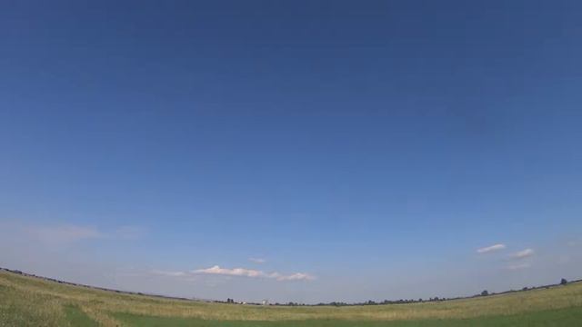 Мой первый полет и посадка на RC SU-26 Honda + DLE-30 смотреть онлайн