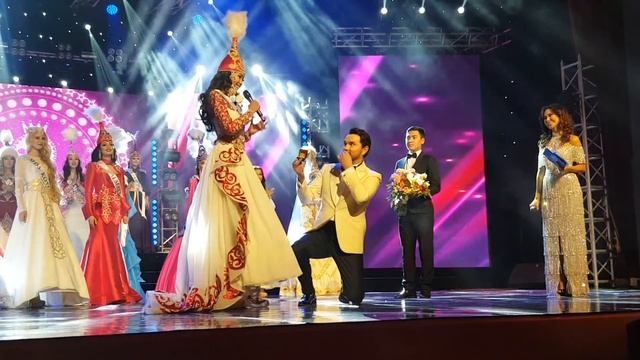Мисс Костанай сделали предложение прямо на Мисс Казахстан 2016 смотреть онлайн