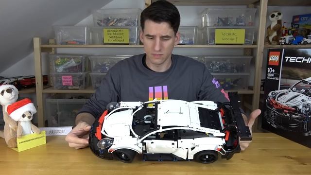 LEGO® Technic 42096 - Porsche 911 RSR смотреть онлайн