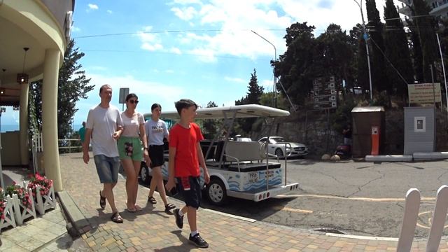Полный обзор курорта Крыма - Алушты | Цены на жилье и отдых | Алушта 2023. смотреть онлайн