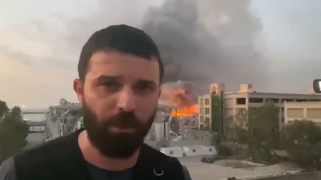СТЕКЛО, ДЫМ И ПЛАМЯ НАШ КОРРЕСПОНДЕНТ МИХАИЛ АЛАЕДДИН ПРЯМО ИЗ БЕЙРУТСКОГО ЧТО ТАМ СЕЙЧАС ПРОИСХОДИ смотреть онлайн