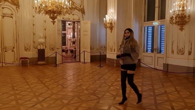 Granate Styling, Sightseeing Schönbrunn Palace,Vienna, Thigh High Boots,high Heels, Minidress,glove