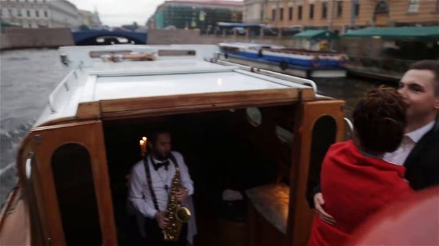 Свидание с предложением руки на кораблике! смотреть онлайн