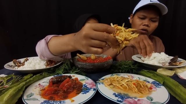 SERASA MAKAN DI WARTEG❗MUKBANG IKAN TONGKOL BLADO+TUMIS BUNGA DURIAN+LALAPAN MENTAH❗AUTO NAMBAH NAS смотреть онлайн