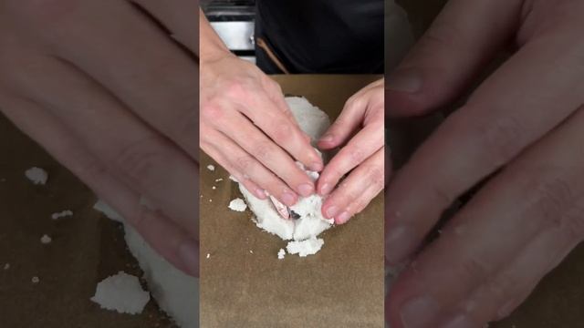 Дорадо в соляном коконе Фламбе смотреть онлайн