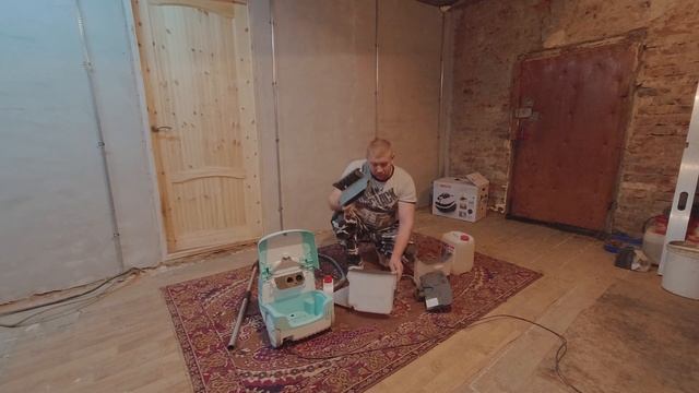 #28. Моющий пылесос Bosch Aqua Wash Clean Serie 4 (BWD420HYG). смотреть онлайн