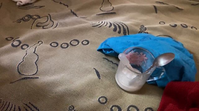 Чем подкармливать месячных котят//Сколько должен есть месячный котёнок смотреть онлайн