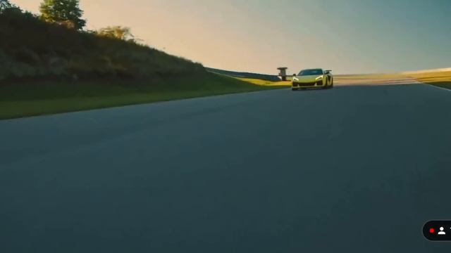 THE C8 Z06 JUST DESTROYED LAMBORGHINI AND FERRARI... *SUPERCAR KILLER* смотреть онлайн
