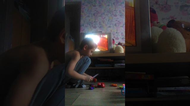 Когда сын лучше блогер чем ты!? смотреть онлайн