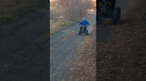 Сыну переделал квадроцикл с электро на бензиновый двигатель
