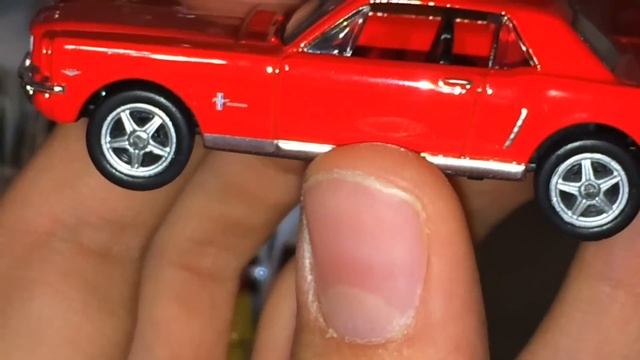 Большой Обзор Яиц с Сюрпризом Гоночные Машинки .Unboxing Surprise Eggs Supercars смотреть онлайн