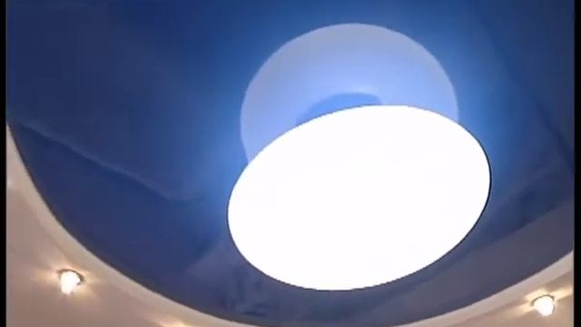 Оригинальная подсветка от ТМ "Brille" в квартире-студии смотреть онлайн