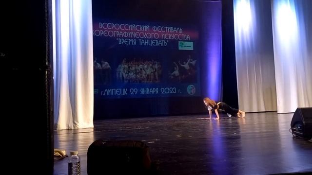 Ансамбль танца ZooM (соло, Сунтеева Анна) - в городе теней смотреть онлайн