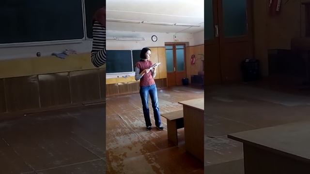 Мария Маркова читает стихи. Филфак ВоГУ, 10.09.2014 смотреть онлайн