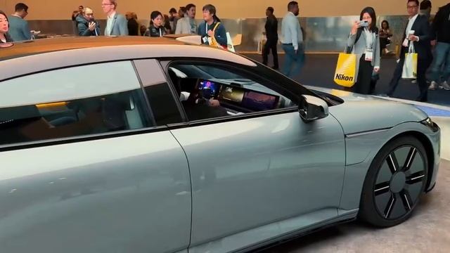 Что показали на CES 2024? Новые ПК, VR и электрокары! смотреть онлайн