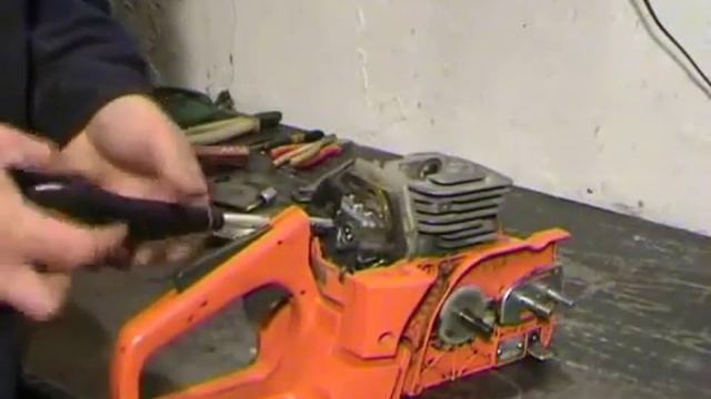 Как разобрать бензопилу Хускварна - разборка цепной пилы Husqvarna смотреть онлайн