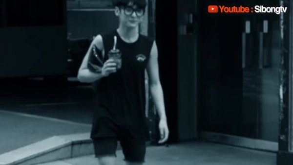 I'm entering JYP Building! Tips to meet KPOP Stars in person?