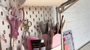 Вместе организовываем рабочее место для мастера маникюра