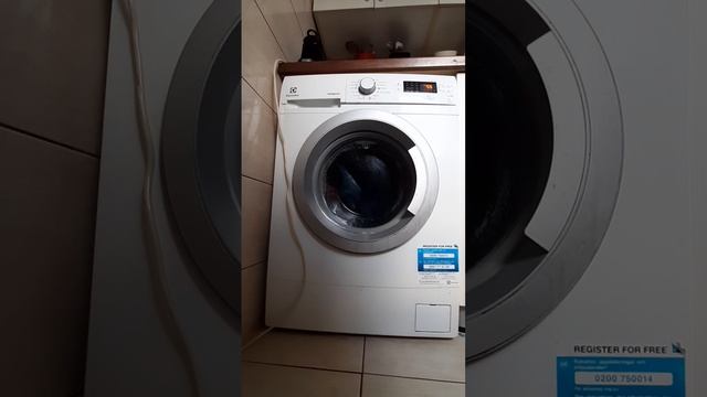 Electrolux Timemanager EWS31074SU-Synthetics 40,800RPM+Extra Rinse смотреть онлайн