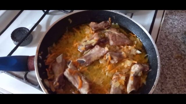 Макароны с мясом ( Свинные ребра со спагетти) смотреть онлайн