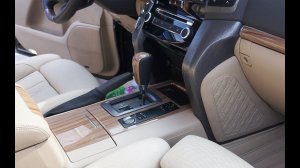 Семейные ценности в салоне Land Cruiser 200