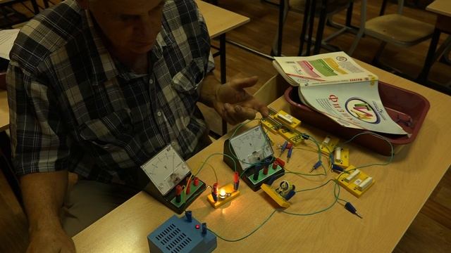 Набор №3. Измерениу мощности и работы тока смотреть онлайн