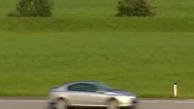 New Renault Laguna смотреть онлайн