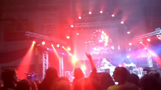 Плясач Радио День. Русский размер Бегут года смотреть онлайн