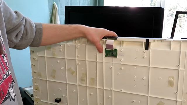 Horizont 32LCD840 пропадает изображение сразу после включения смотреть онлайн