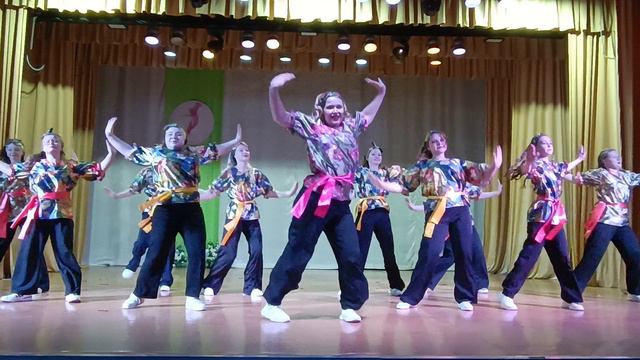 Этим летом - образцовая хореографическая студия Огоньки. "Танцевальные ритмы-2024" смотреть онлайн