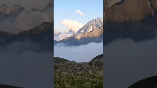 Облака в горах на озере Белореченское Архыз смотреть онлайн