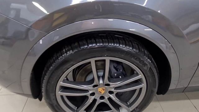 Разобрали новый Порше Кайен купе за 10 миллионов и это лучшее что я видел! смотреть онлайн