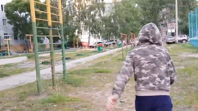 ТАНЦУЕМ 12 ЧАСОВ НА ПЕСКЕ смотреть онлайн