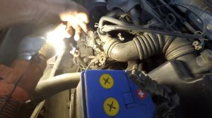 Toyota Corolla Fielder  1NZ-FE плавают обороты.