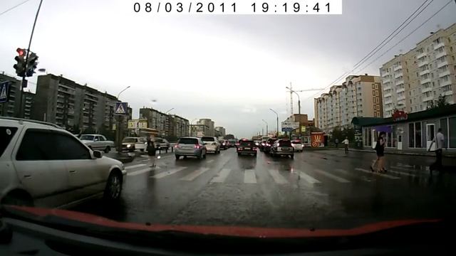 Езда на красный свет 1 (03.08.2011) Красноярск смотреть онлайн