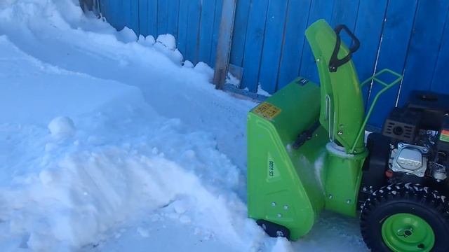 Чистка снега снегоуборщиком в Сибири. (1) смотреть онлайн
