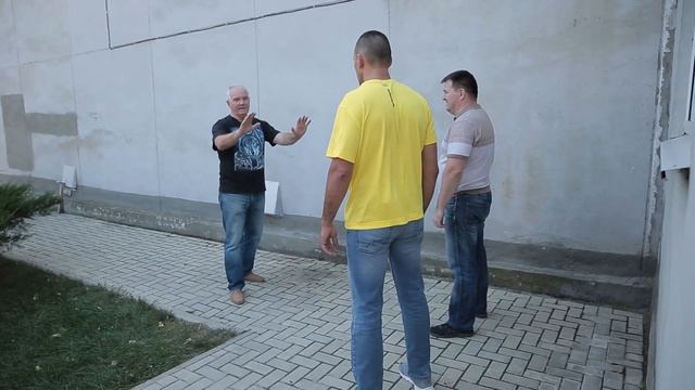 Защита при помощи фигуры «клин» против двух человек смотреть онлайн