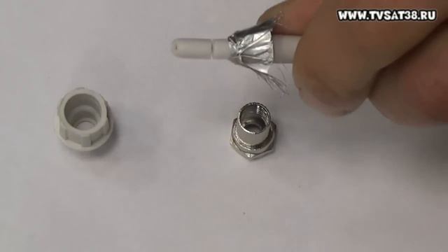Как обжать и подключить телевизионный кабель F разъем смотреть онлайн