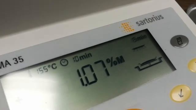 Анализ влажности масла на влагомере Sartorius MA35 смотреть онлайн