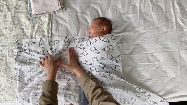 КАК ПРАВИЛЬНО ПЕЛЕНАТЬ НОВОРОЖДЁННОГО? Свободное пеленание или тугое? смотреть онлайн