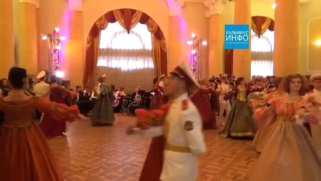 Донецк сегодня! Город живет! полонез танец 1