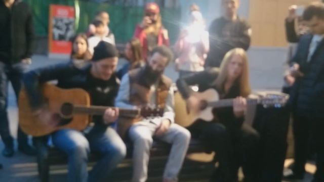 "Жеваный крот" Jah-Far, Влад Хохоев и классный гитарист :) смотреть онлайн