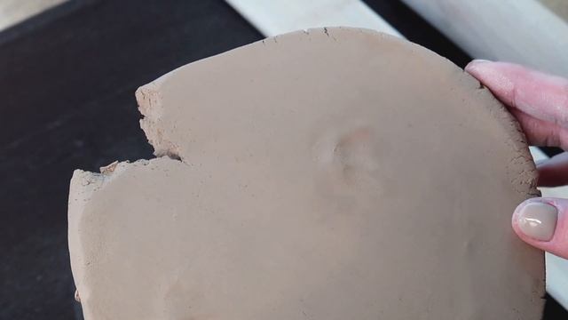 Лепка из пласта. Как раскатать глиняный пласт смотреть онлайн