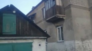 Мужик упал с балкона