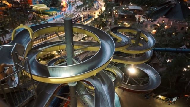 Аквапарк Tropical island в Берлині. факультативна екскурсія Аккорд-тур смотреть онлайн