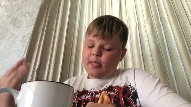 Пробую: круассаны Лента ,чай Липтон и Аскорбиновую кислоту!#5 смотреть онлайн