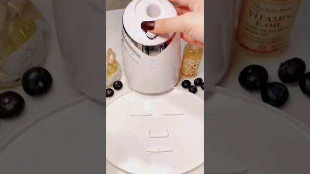 Aesthetic Blueberry Face Mask blueberry ? смотреть онлайн