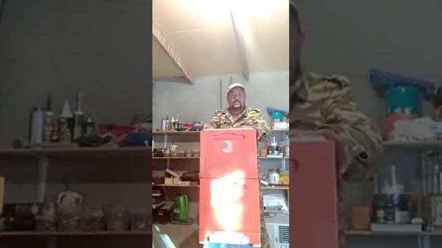 Весенний старт и смена маток,основные правила работ с пчёлами #Малыхин #изоляцияматок#пчеловодство смотреть онлайн